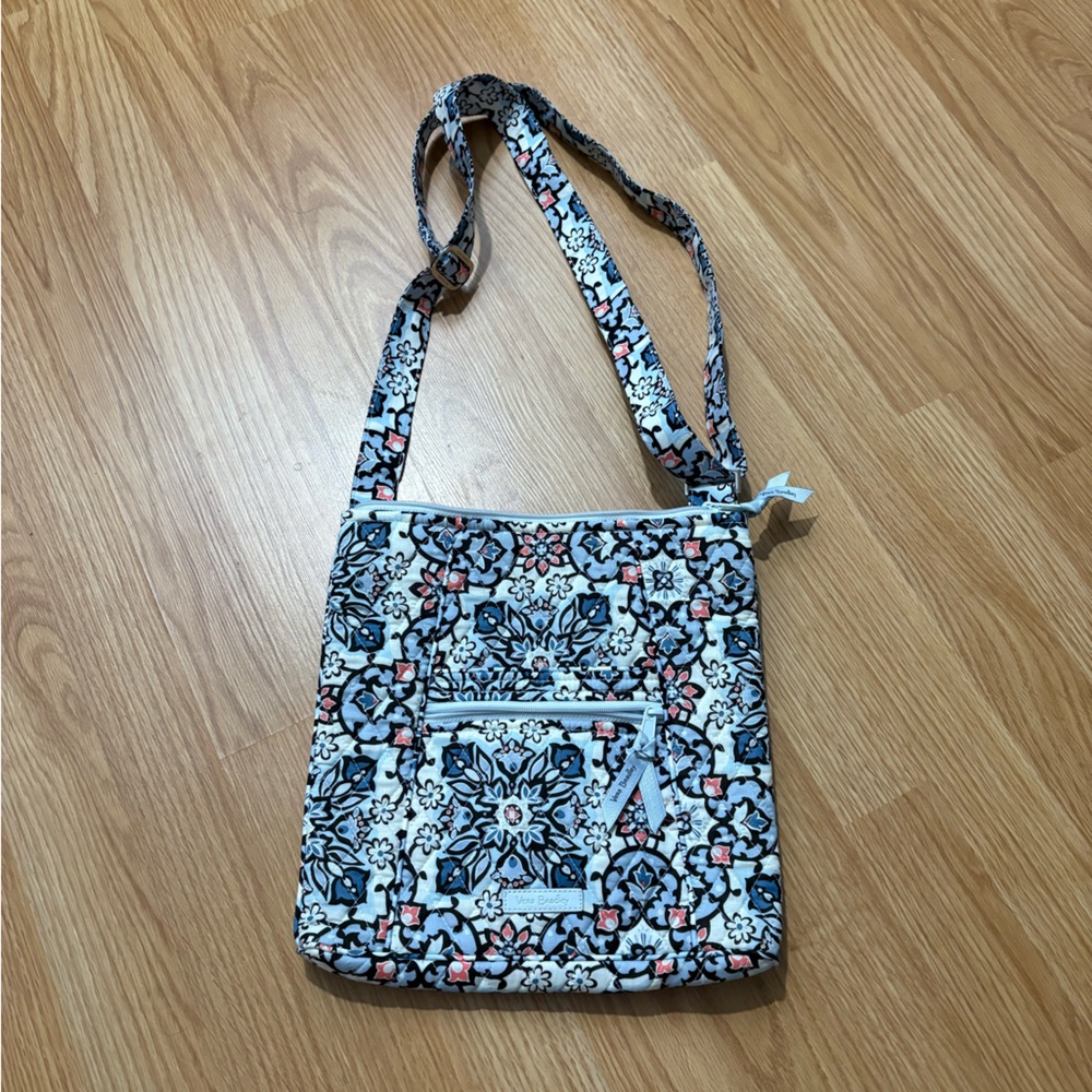 Vera Bradley crossbody bag